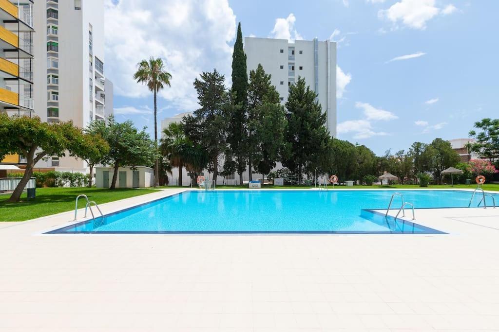 Apartamento Los Abedules Benalmádena Dış mekan fotoğraf