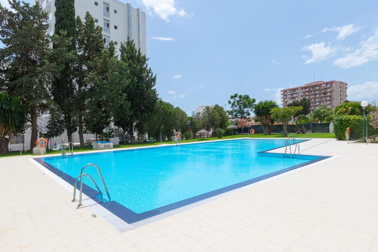 Apartamento Los Abedules Benalmádena Dış mekan fotoğraf